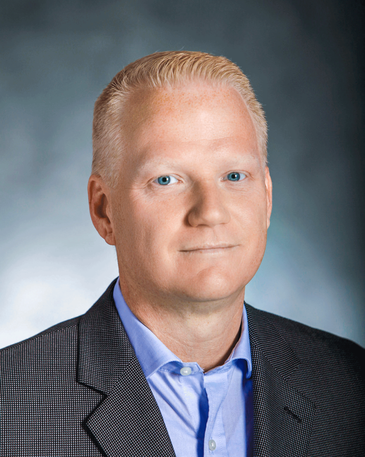 Nick_Rogness_Headshot_23.png
